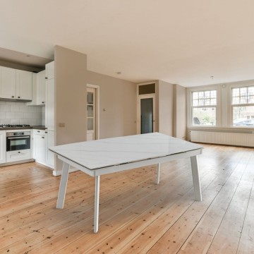 Ausziehtisch aus reinweißer Keramik und schwarzen Metallbeinen 160x90 cm - Presena