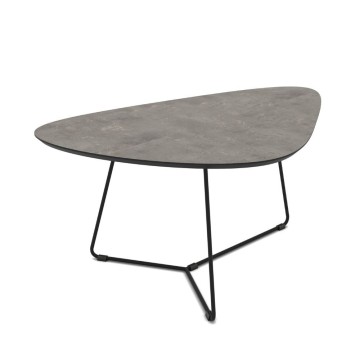 Paar Couchtische mit zementfarbener Platte und schwarzem Metallgestell Tussey