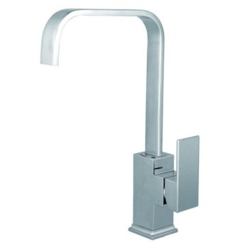 Moderne Küchenarmatur Malaga aus Chrom - Eleganz und Funktionalität