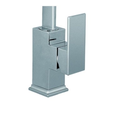 Moderne Küchenarmatur Malaga aus Chrom - Eleganz und Funktionalität